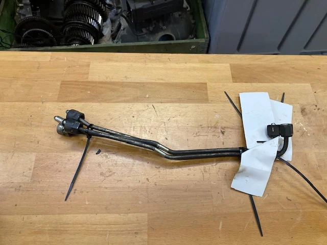 Scania Fuel pipe – Scania 2865664 - Motor a díly pro Nákladní auto: obrázek 1 Scania Fuel pipe – Scania 2865664 - Motor a díly pro Nákladní auto: obrázek 1