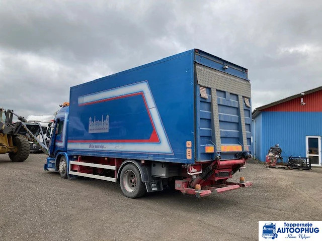 Scania P320 4X2 - Skříňový nákladní auto: obrázek 4 Scania P320 4X2 - Skříňový nákladní auto: obrázek 4