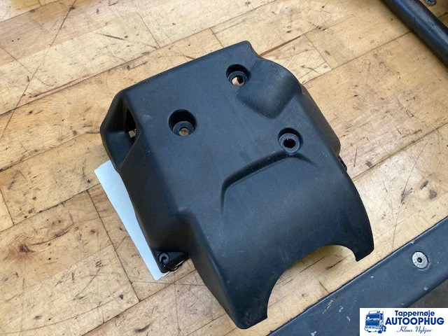 Scania Ratstamme cover Scania 1549225 - Kabina a interiér pro Nákladní auto: obrázek 1 Scania Ratstamme cover Scania 1549225 - Kabina a interiér pro Nákladní auto: obrázek 1