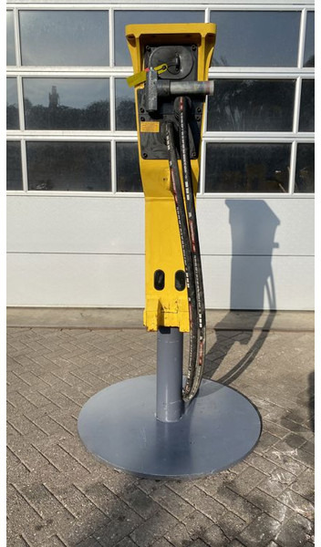 Epiroc MB1000 - Hydraulické kladivo pro Stavební technika: obrázek 4 Epiroc MB1000 - Hydraulické kladivo pro Stavební technika: obrázek 4