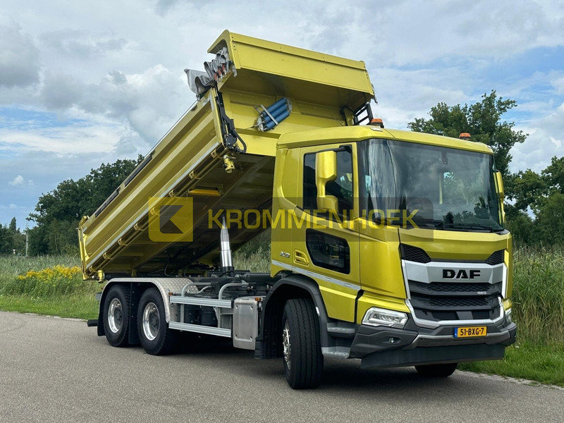 DAF XD 450 FAT Demo | 6x4 | 3 zijdige Kipper - Sklápěč: obrázek 1 DAF XD 450 FAT Demo | 6x4 | 3 zijdige Kipper - Sklápěč: obrázek 1