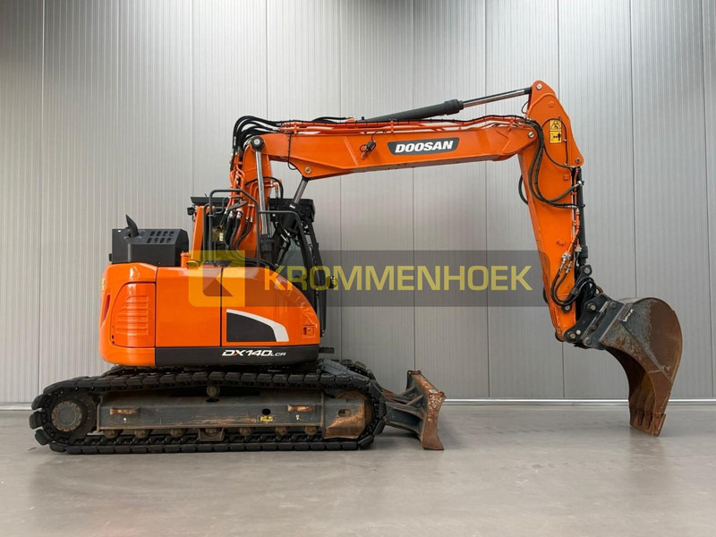 Doosan DX 140 LCR-5 Oilquick - Pásové rýpadlo: obrázek 5 Doosan DX 140 LCR-5 Oilquick - Pásové rýpadlo: obrázek 5