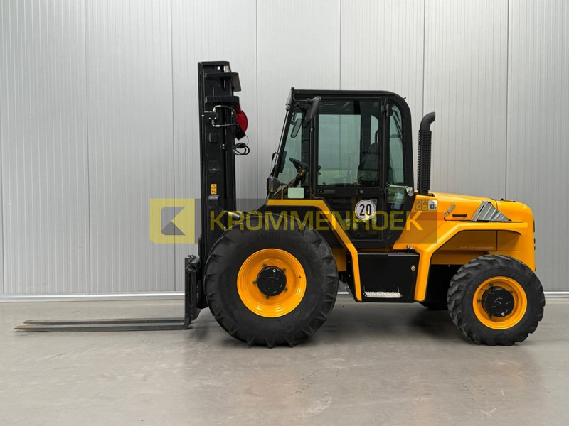 JCB 940 - Vysokozdvižný vozík terénní: obrázek 1 JCB 940 - Vysokozdvižný vozík terénní: obrázek 1