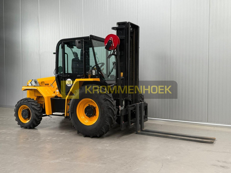 Vysokozdvižný vozík terénní JCB 940: obrázek 6