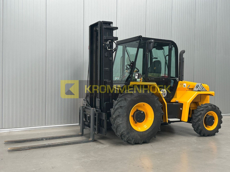 JCB 940 - Vysokozdvižný vozík terénní: obrázek 2 JCB 940 - Vysokozdvižný vozík terénní: obrázek 2