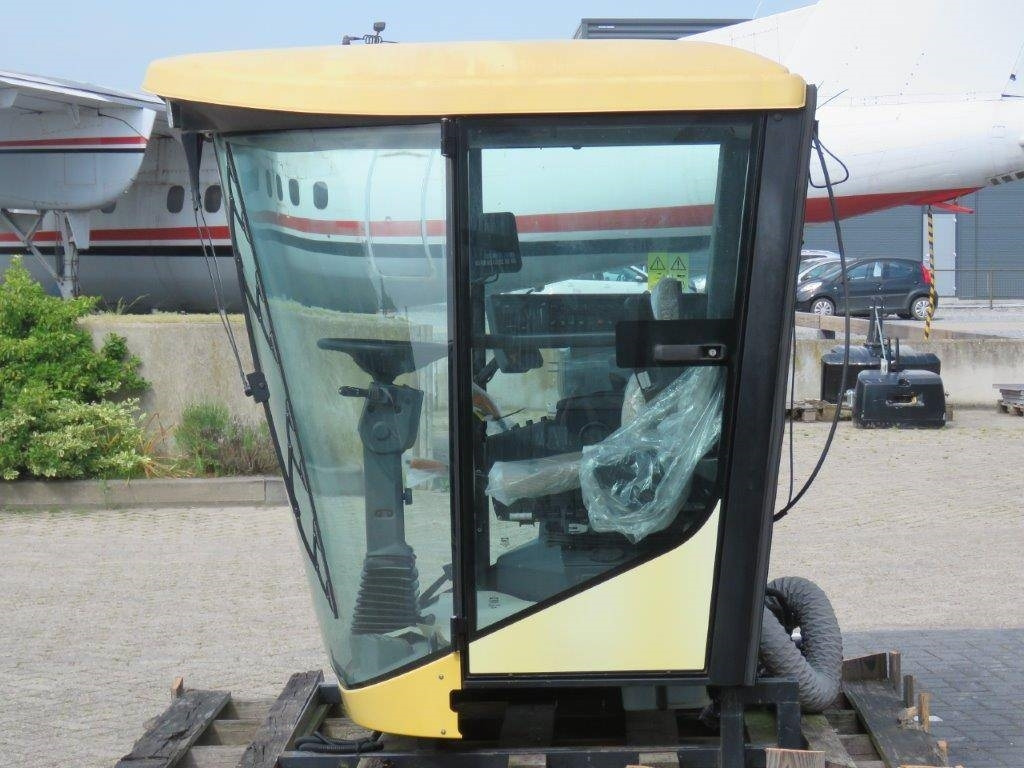 CNH Cabine - New Holland TX - Kabina pro Zemědělská technika: obrázek 5 CNH Cabine - New Holland TX - Kabina pro Zemědělská technika: obrázek 5