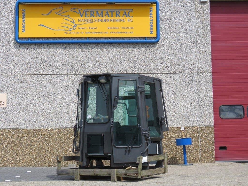 CNH Kabine - CNH CE - 87317280 - Kabina pro Zemědělská technika: obrázek 1 CNH Kabine - CNH CE - 87317280 - Kabina pro Zemědělská technika: obrázek 1