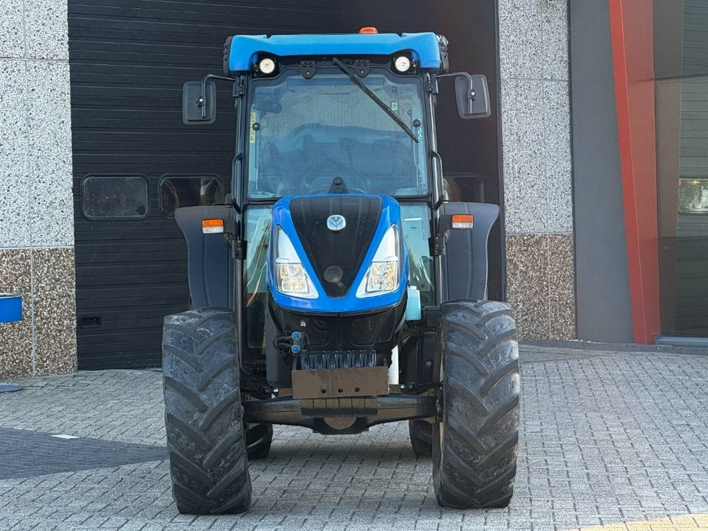 New Holland T4.100 DC, Low Profile, 2019, 3013 hours!! - Traktor: obrázek 4 New Holland T4.100 DC, Low Profile, 2019, 3013 hours!! - Traktor: obrázek 4