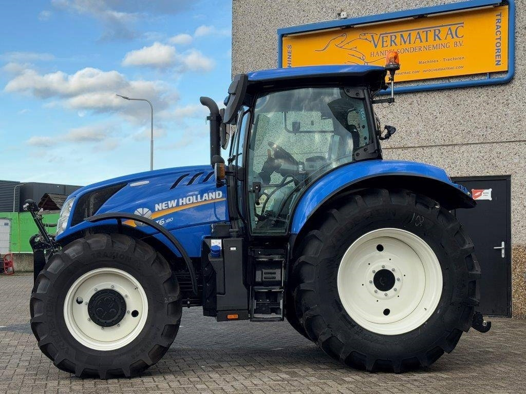 New Holland T6.180 Dynamic Command, - Traktor: obrázek 2 New Holland T6.180 Dynamic Command, - Traktor: obrázek 2