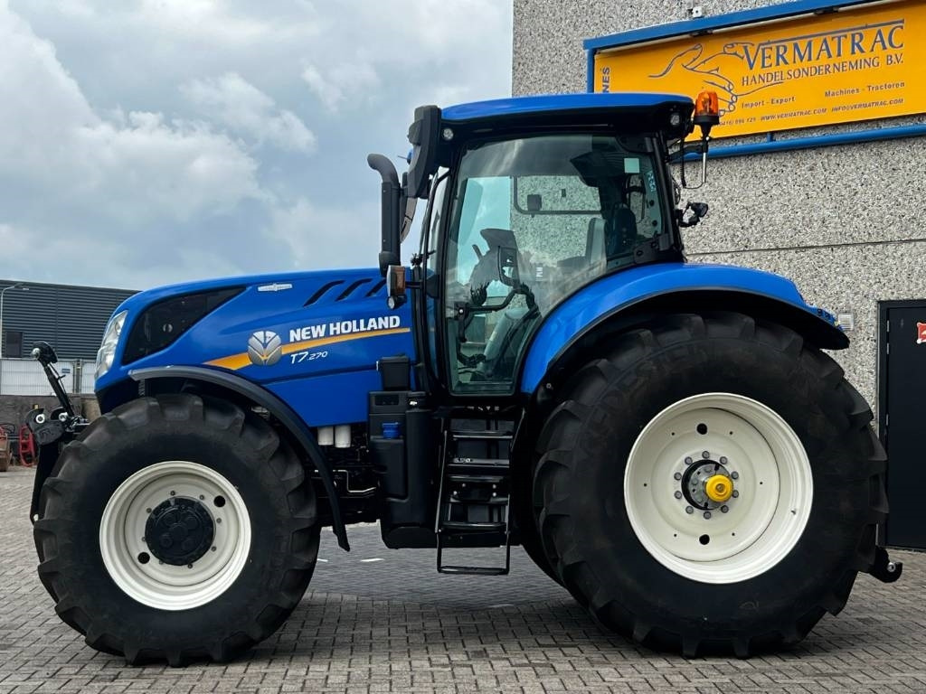 New Holland T7.270 Auto Command - Traktor: obrázek 2 New Holland T7.270 Auto Command - Traktor: obrázek 2
