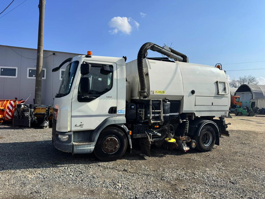 DAF LF180 - Zametací vůz: obrázek 2 DAF LF180 - Zametací vůz: obrázek 2