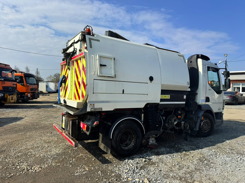 DAF LF180 - Zametací vůz: obrázek 4 DAF LF180 - Zametací vůz: obrázek 4