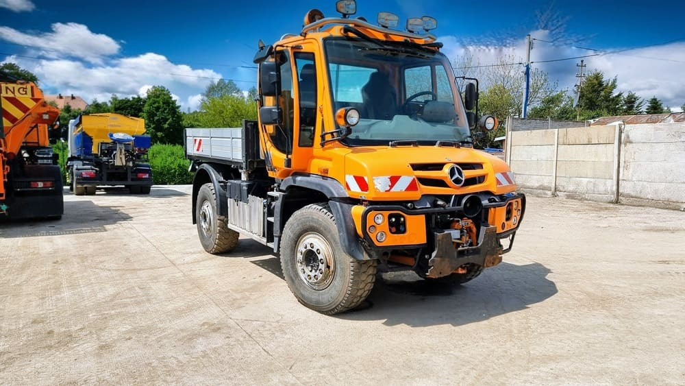 Mercedes-Benz Unimog U527 - Komunální/ Speciální technika: obrázek 1 Mercedes-Benz Unimog U527 - Komunální/ Speciální technika: obrázek 1