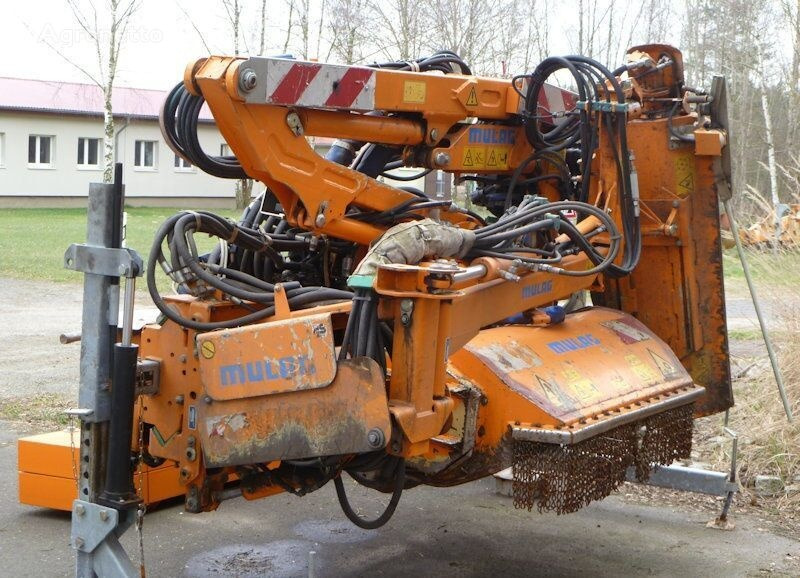 TANDEM MULAG MKF 600 + MRM/MRF 300 - Příkopová sekačka: obrázek 4 TANDEM MULAG MKF 600 + MRM/MRF 300 - Příkopová sekačka: obrázek 4