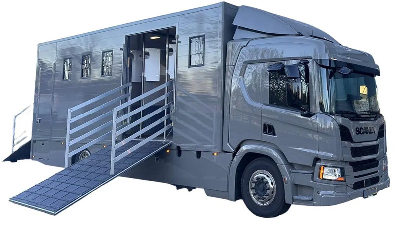 Scania P250 Horse Truck - Auto na přepravu koní: obrázek 1 Scania P250 Horse Truck - Auto na přepravu koní: obrázek 1