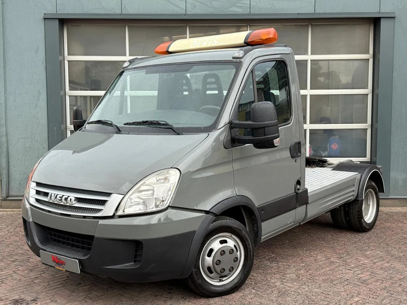 Iveco Daily 35C18 BE TREKKER 3 ZITS EURO 5 12 TON - Tahač: obrázek 3 Iveco Daily 35C18 BE TREKKER 3 ZITS EURO 5 12 TON - Tahač: obrázek 3