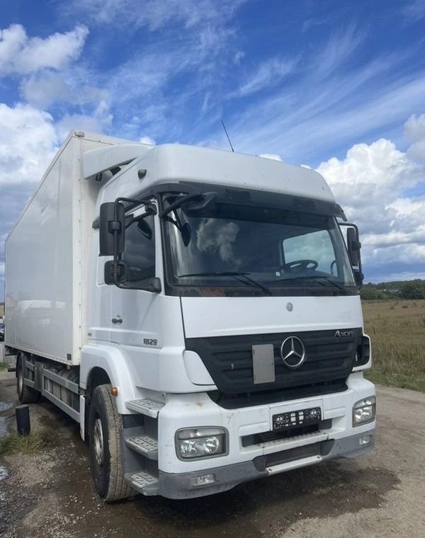 MERCEDES-BENZ AXOR PRZEBIEG TYLKO 322000 KM!!!! - Izotermický nákladní automobil: obrázek 1 MERCEDES-BENZ AXOR PRZEBIEG TYLKO 322000 KM!!!! - Izotermický nákladní automobil: obrázek 1