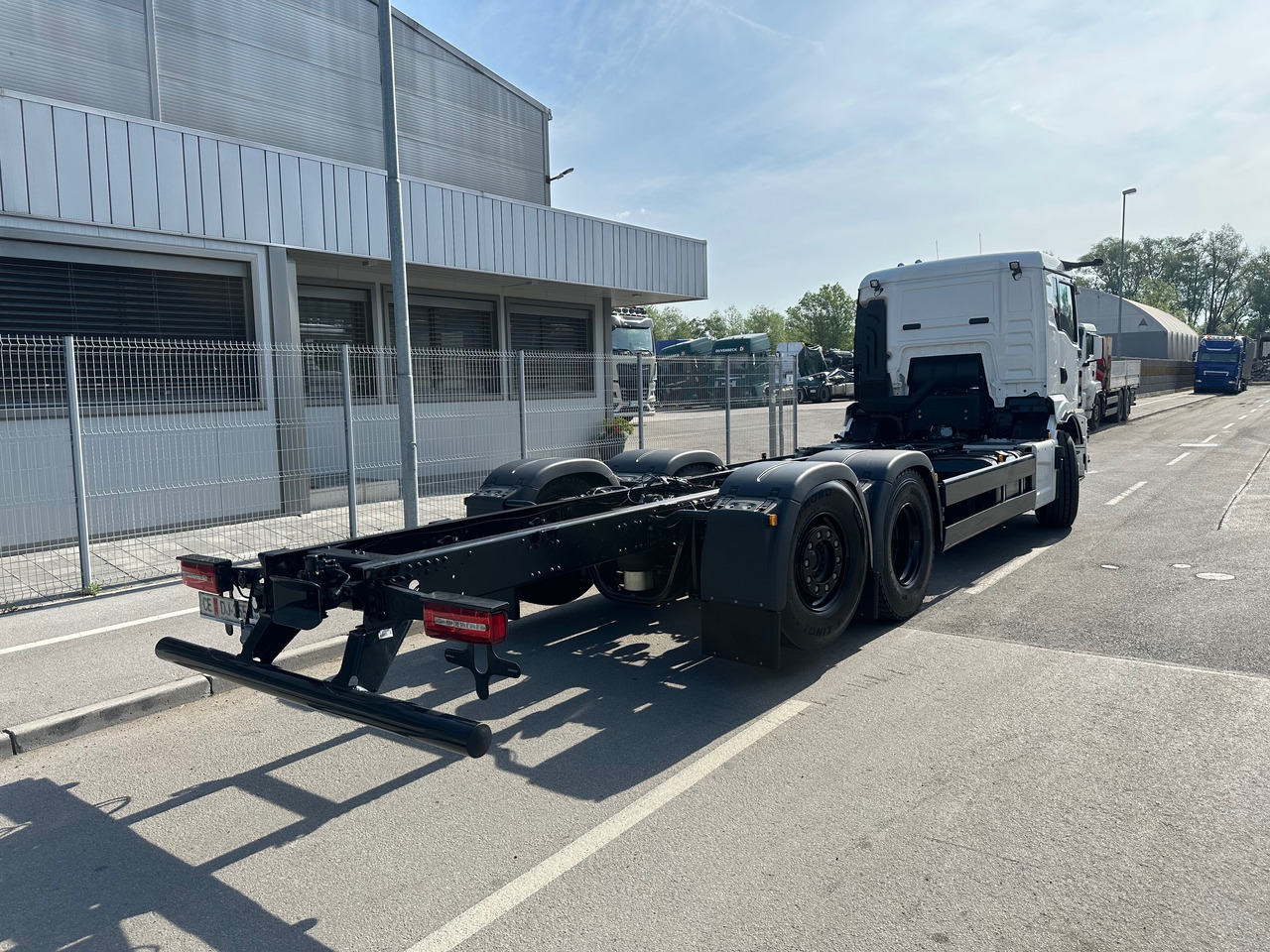 MAN TGS 26.520 6X2H-4 BL Hydrodrive - Podvozek s kabinou: obrázek 4 MAN TGS 26.520 6X2H-4 BL Hydrodrive - Podvozek s kabinou: obrázek 4