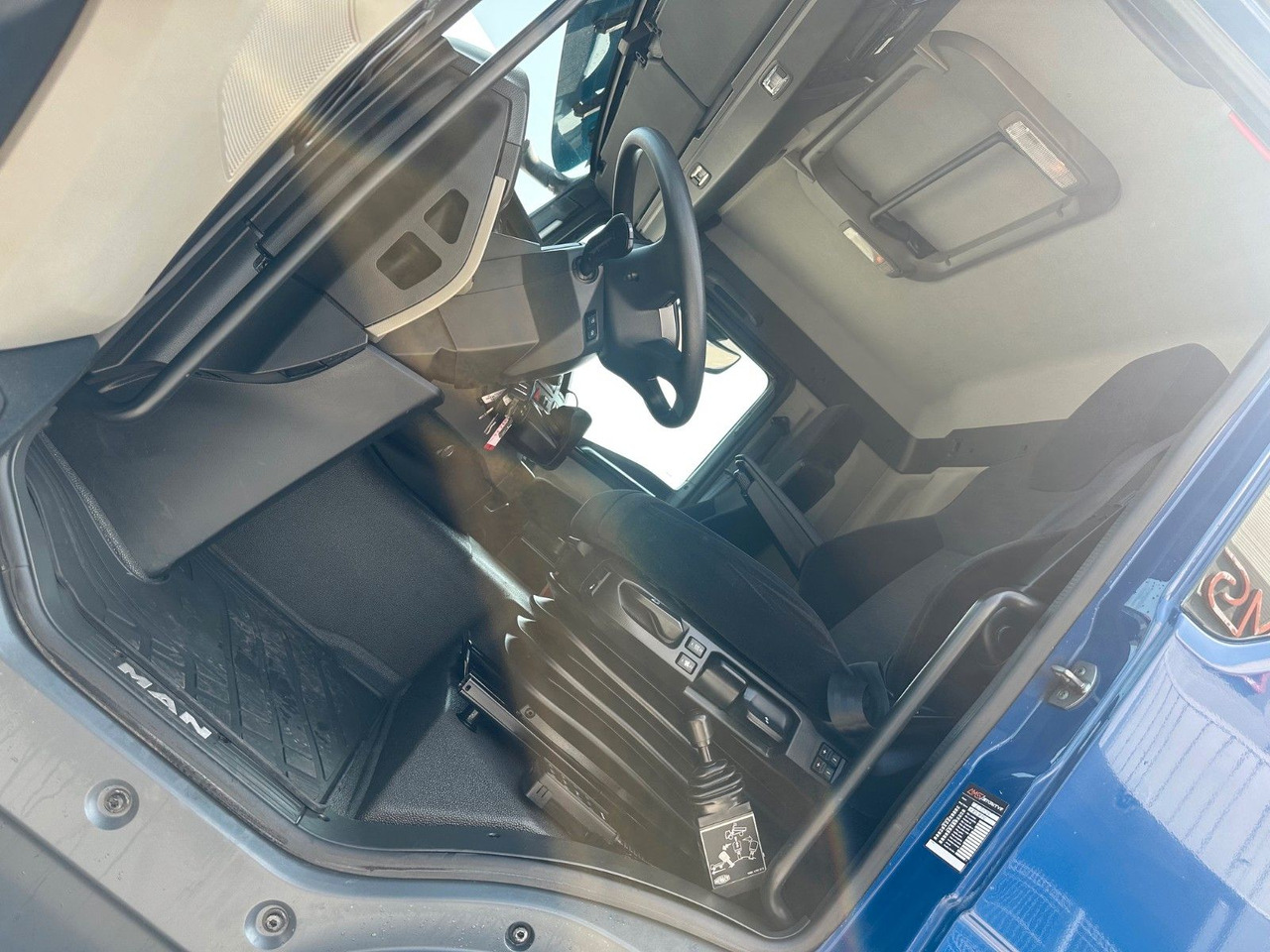MAN TGS 18.470 4X4 Hydrodrive Kipphidraulik - Tahač: obrázek 5 MAN TGS 18.470 4X4 Hydrodrive Kipphidraulik - Tahač: obrázek 5