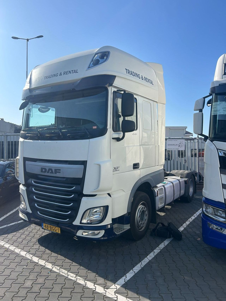 DAF XF 460 XF460 Super Space Cab - Tahač: obrázek 1 DAF XF 460 XF460 Super Space Cab - Tahač: obrázek 1