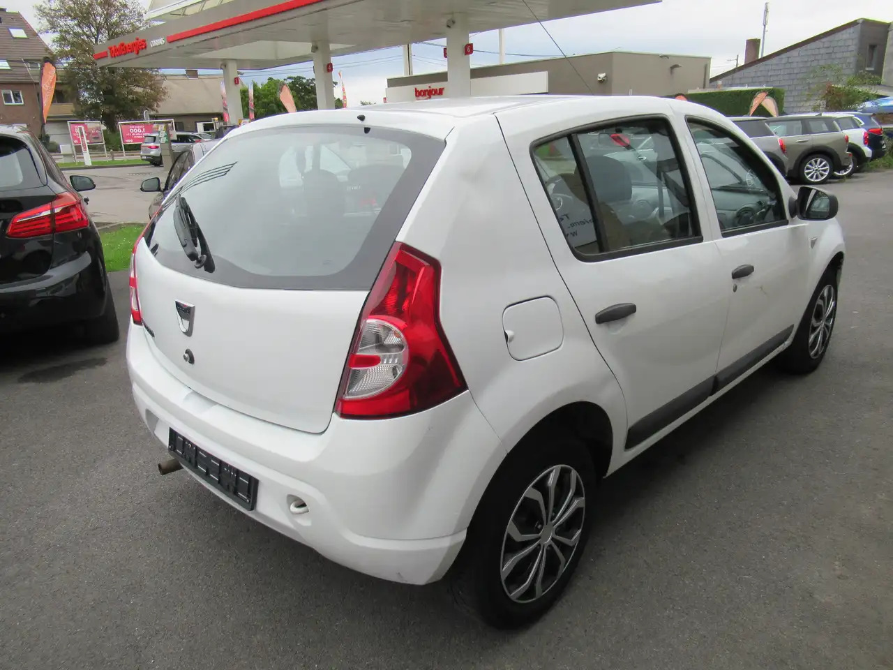 Dacia Sandero Sandero 1.2i Ambiance - Osobní auto: obrázek 2 Dacia Sandero Sandero 1.2i Ambiance - Osobní auto: obrázek 2