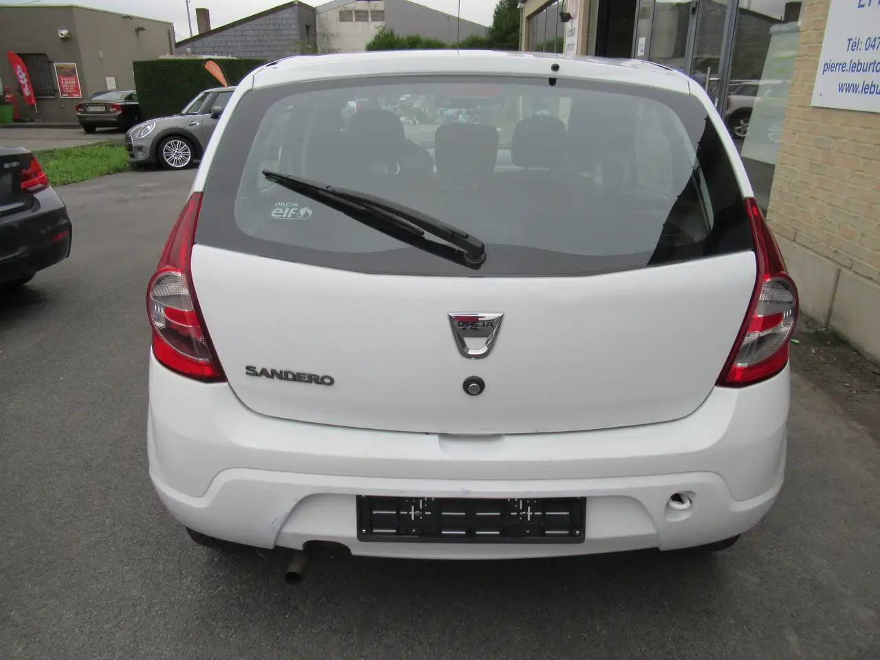 Dacia Sandero Sandero 1.2i Ambiance - Osobní auto: obrázek 4 Dacia Sandero Sandero 1.2i Ambiance - Osobní auto: obrázek 4