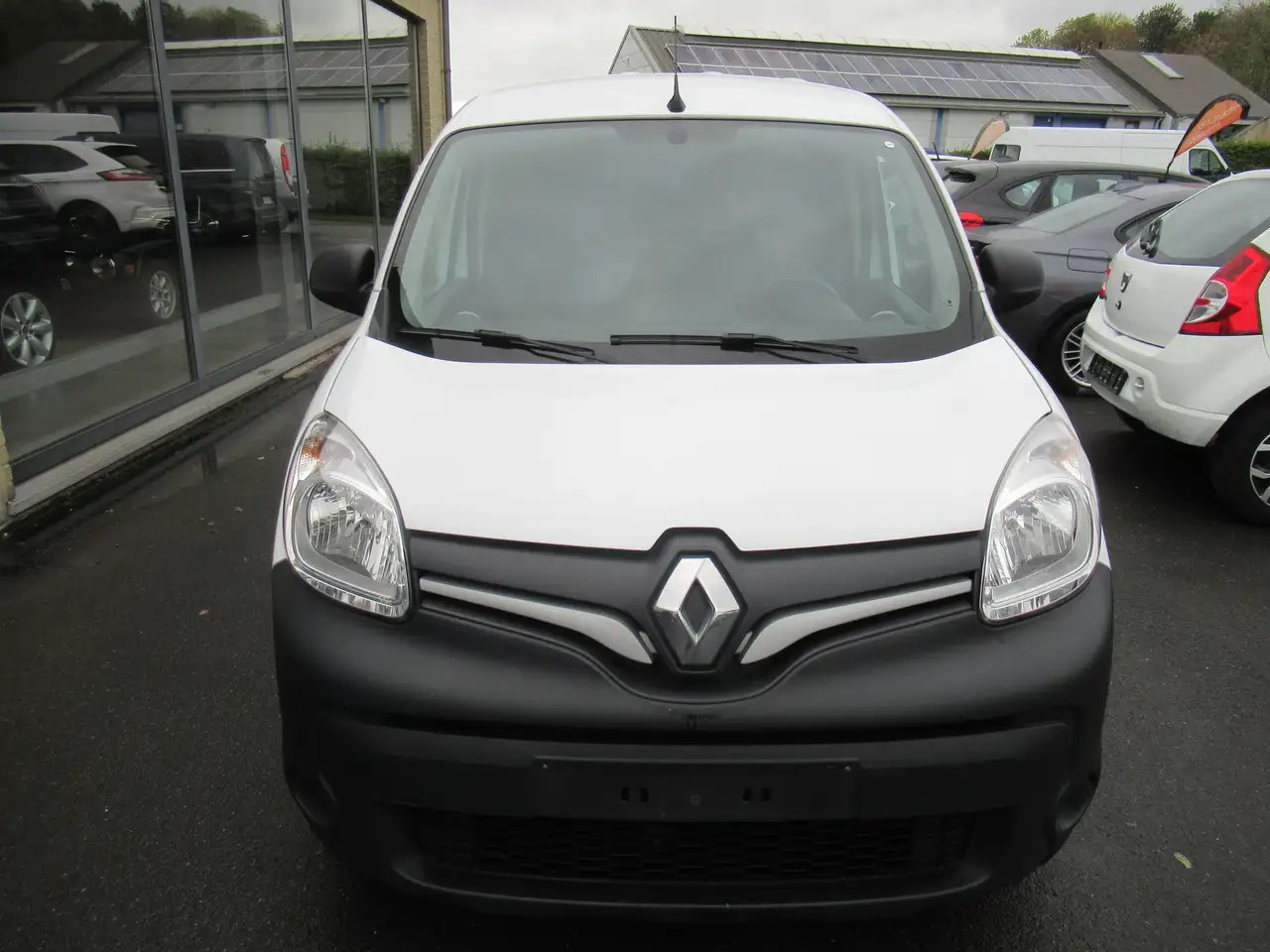 Renault Kangoo 15 DCI GRAND CONFORT CLIM 8250€+TVA/BTW - Malá dodávka: obrázek 3 Renault Kangoo 15 DCI GRAND CONFORT CLIM 8250€+TVA/BTW - Malá dodávka: obrázek 3