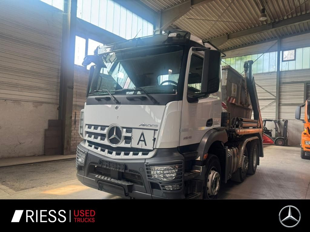 Mercedes-Benz Arocs 2546 L 6x2 Meiller Absetzer Navi AUT AHK - Sklápěč: obrázek 1 Mercedes-Benz Arocs 2546 L 6x2 Meiller Absetzer Navi AUT AHK - Sklápěč: obrázek 1