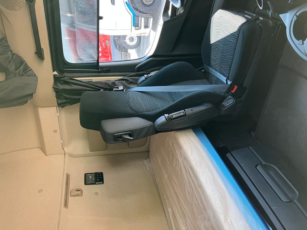 Mercedes-Benz Actros 1851 LS 4x2 - Tahač: obrázek 5 Mercedes-Benz Actros 1851 LS 4x2 - Tahač: obrázek 5