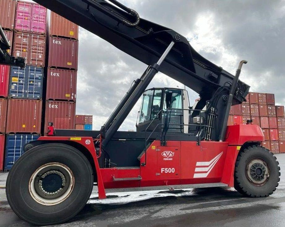 CVS Ferrari F500RS6 S - Reach stacker: obrázek 3 CVS Ferrari F500RS6 S - Reach stacker: obrázek 3
