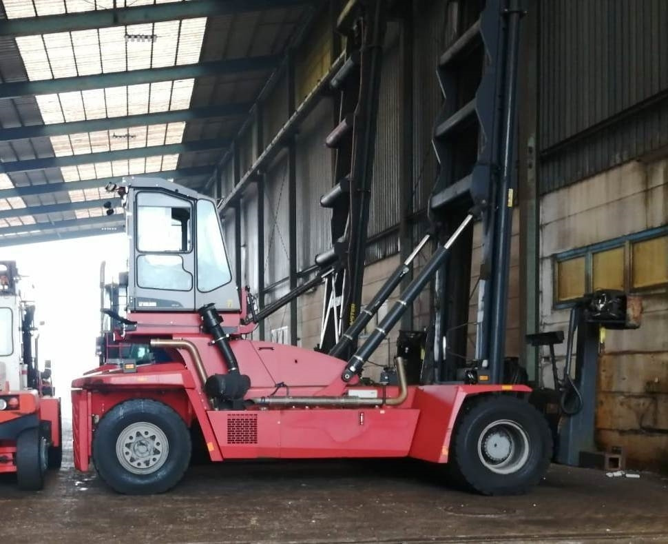 Kalmar DCF100-45E7 - Kontejnerový manipulátor: obrázek 3 Kalmar DCF100-45E7 - Kontejnerový manipulátor: obrázek 3