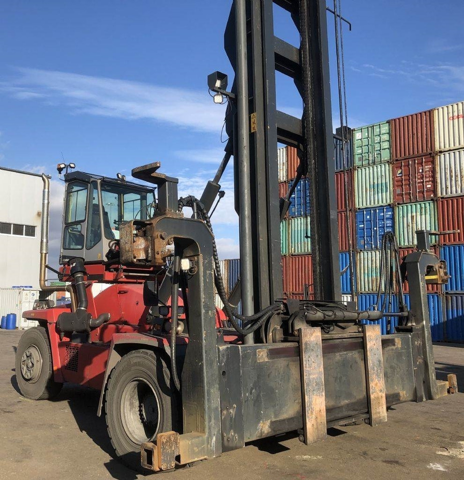 Kalmar DCF100-45E7 - Kontejnerový manipulátor: obrázek 5 Kalmar DCF100-45E7 - Kontejnerový manipulátor: obrázek 5