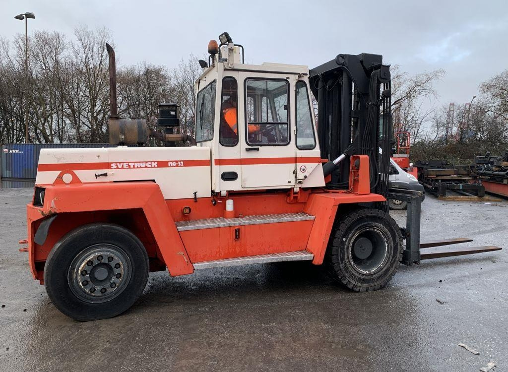 Svetruck 13,6-120-32 - Dieselový vysokozdvižný vozík: obrázek 5 Svetruck 13,6-120-32 - Dieselový vysokozdvižný vozík: obrázek 5