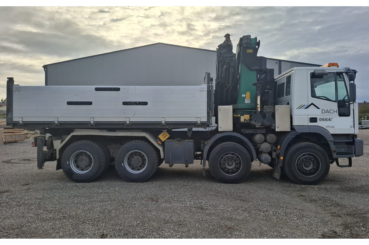 IVECO 480 EUROTRAKKER 8x4/TÜV/Palfinger PK 44002 G/MEILLER - Sklápěč, Auto s hydraulickou rukou: obrázek 2 IVECO 480 EUROTRAKKER 8x4/TÜV/Palfinger PK 44002 G/MEILLER - Sklápěč, Auto s hydraulickou rukou: obrázek 2