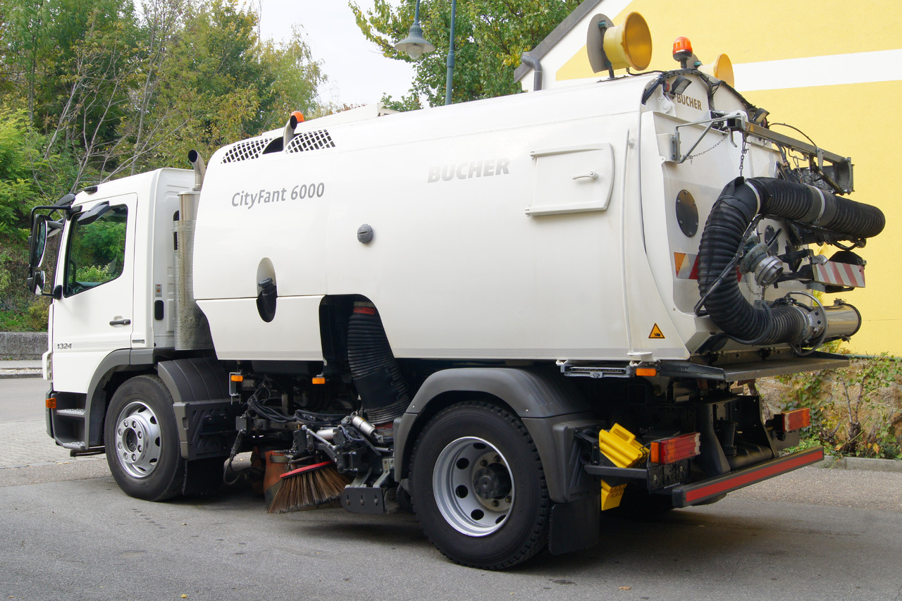 MERCEDES-BENZ ATEGO 1324 / BUCHER CityFant 6000 TWIN, beidseitig + Heck, Aufbaumotor - Zametací vůz: obrázek 4 MERCEDES-BENZ ATEGO 1324 / BUCHER CityFant 6000 TWIN, beidseitig + Heck, Aufbaumotor - Zametací vůz: obrázek 4