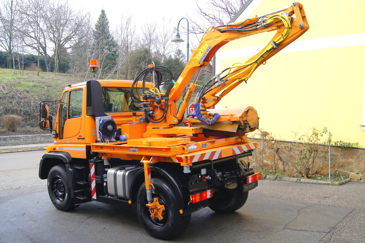 MERCEDES-BENZ Unimog U 400/TÜV/Hydrostat/Mähtür +MULAG MHU 800 - Sklápěč: obrázek 4 MERCEDES-BENZ Unimog U 400/TÜV/Hydrostat/Mähtür +MULAG MHU 800 - Sklápěč: obrázek 4