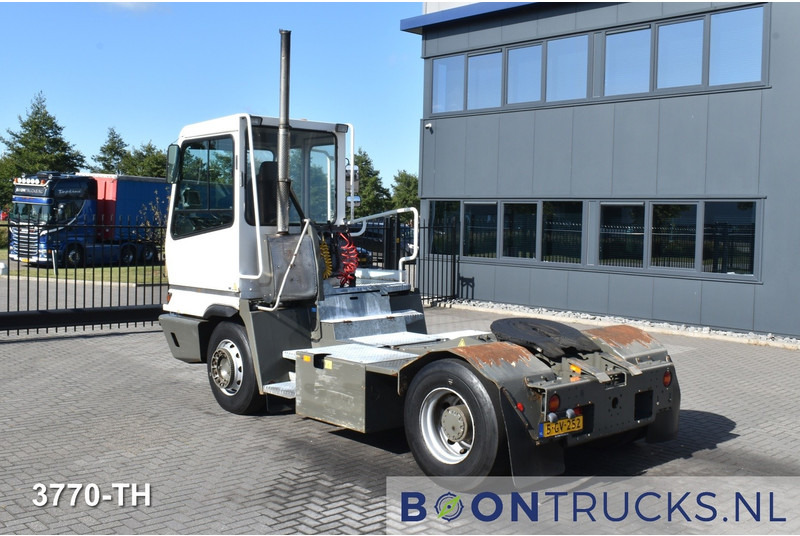 Terberg YT222 4x2 | TERMINAL TRUCK * NL KENTEKEN - Tahač: obrázek 4 Terberg YT222 4x2 | TERMINAL TRUCK * NL KENTEKEN - Tahač: obrázek 4