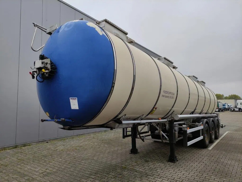 Feldbinder 33500 liter 3 kamer tankoplegger met Unibloc electric pomp - Cisternový návěs: obrázek 1 Feldbinder 33500 liter 3 kamer tankoplegger met Unibloc electric pomp - Cisternový návěs: obrázek 1