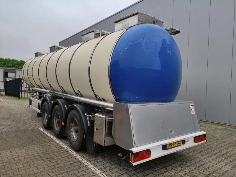 Feldbinder 33500 liter 3 kamer tankoplegger met Unibloc electric pomp - Cisternový návěs: obrázek 2 Feldbinder 33500 liter 3 kamer tankoplegger met Unibloc electric pomp - Cisternový návěs: obrázek 2