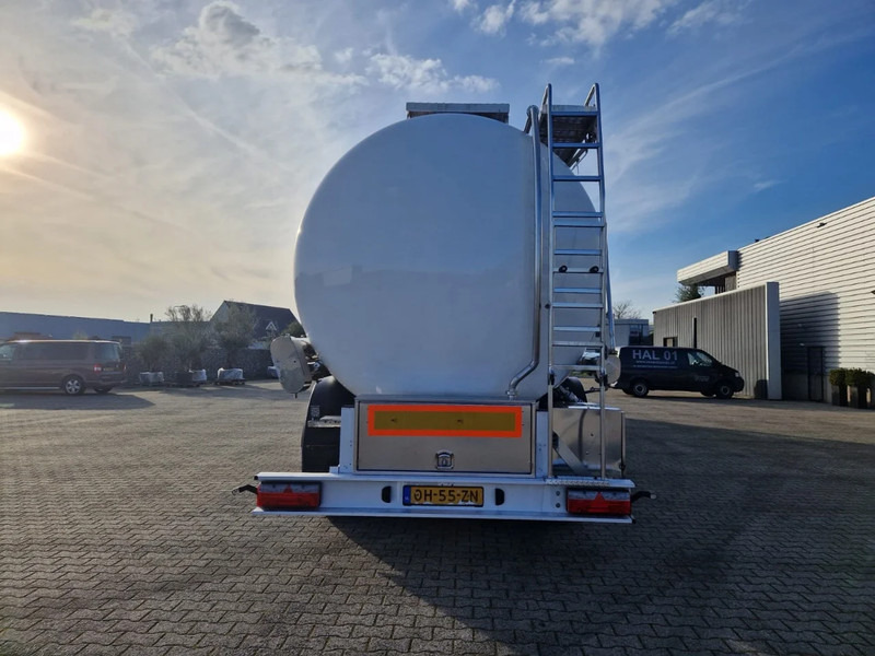 Feldbinder 38000 liter 3 kamer tankoplegger met CIP Leiding - Cisternový návěs: obrázek 3 Feldbinder 38000 liter 3 kamer tankoplegger met CIP Leiding - Cisternový návěs: obrázek 3
