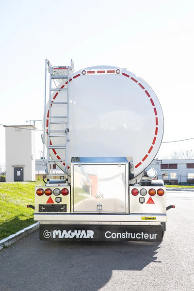 Magyar NIEUWE 38.000 liter intra tanktrailer. UIT VOORRAAD LEVERBAAR. - Cisternový návěs: obrázek 4 Magyar NIEUWE 38.000 liter intra tanktrailer. UIT VOORRAAD LEVERBAAR. - Cisternový návěs: obrázek 4