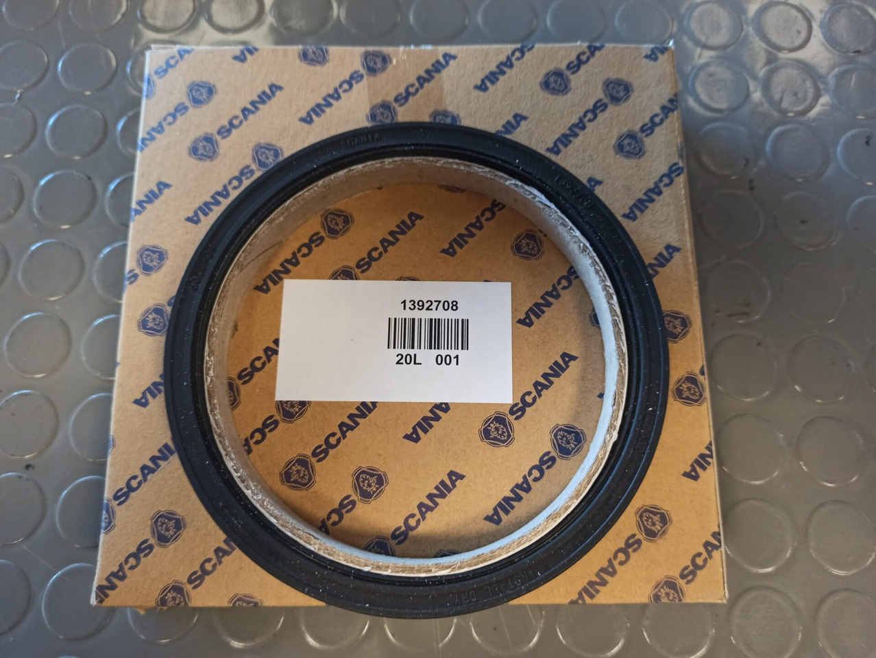 SCANIA CRANKSHAFT SEAL - 1392708 - Zalomený hřídel pro Nákladní auto: obrázek 1 SCANIA CRANKSHAFT SEAL - 1392708 - Zalomený hřídel pro Nákladní auto: obrázek 1