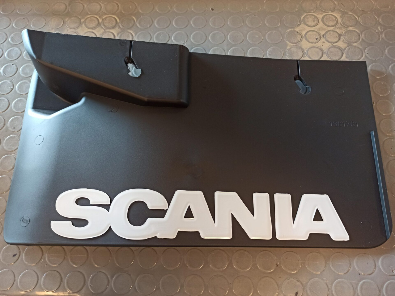 SCANIA MUDFLAP 144L - 1361761 - Křídlo pro Nákladní auto: obrázek 1 SCANIA MUDFLAP 144L - 1361761 - Křídlo pro Nákladní auto: obrázek 1