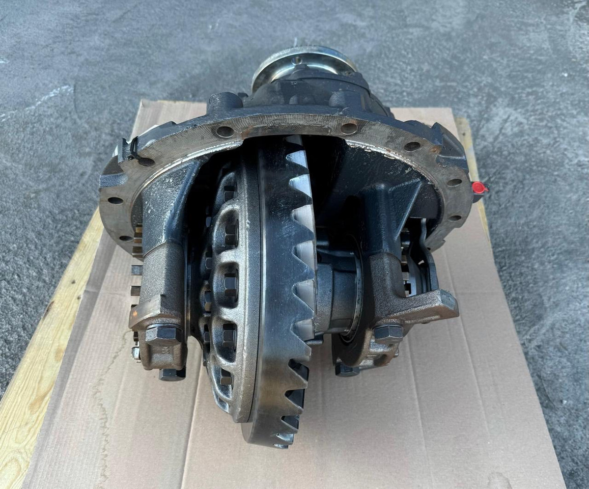 VOLVO Differential Groups 20701332 / 20487379 - Náprava a díly pro Nákladní auto: obrázek 2 VOLVO Differential Groups 20701332 / 20487379 - Náprava a díly pro Nákladní auto: obrázek 2