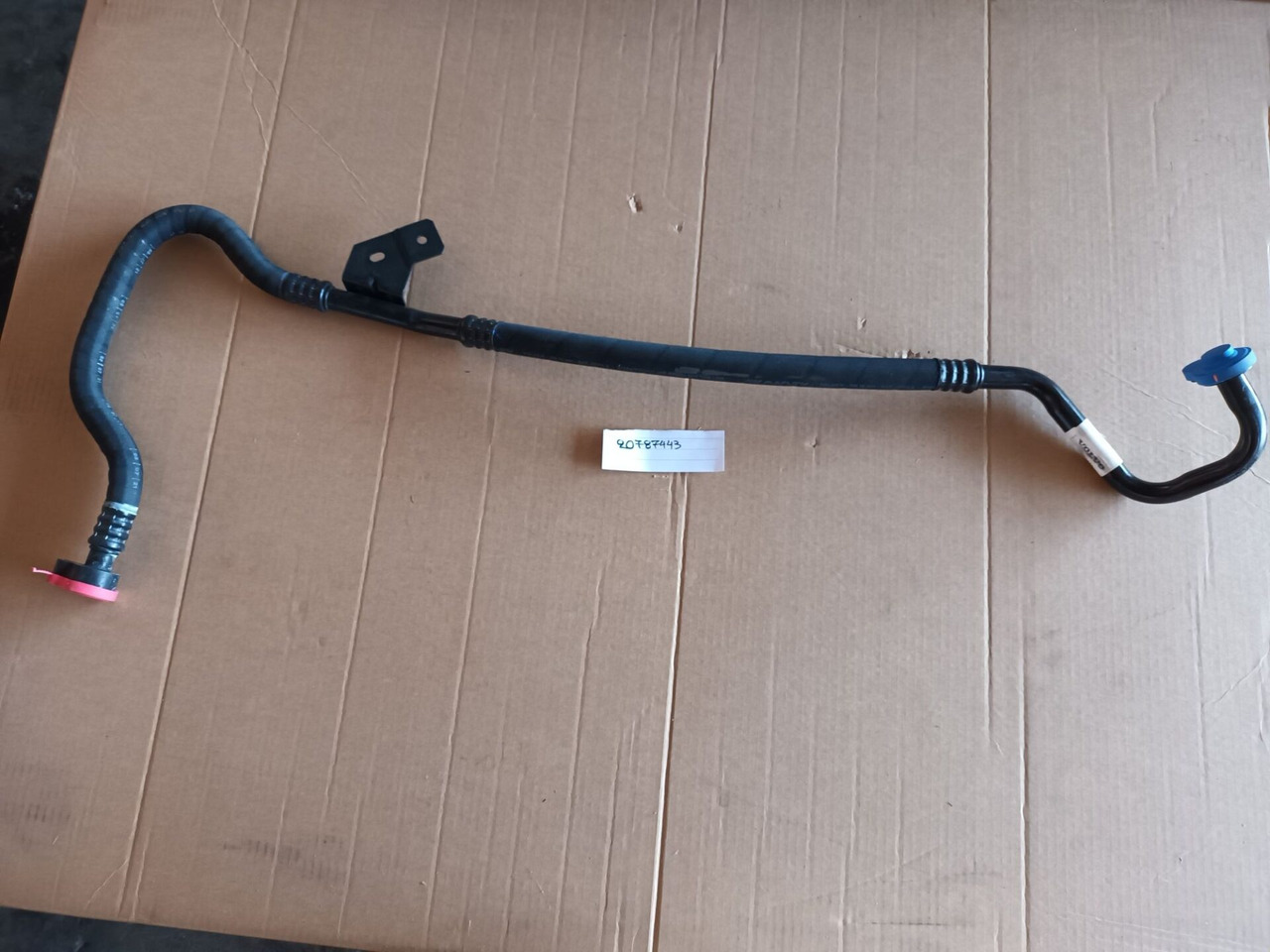 VOLVO PIPE - 20787443 - Díl klimatizace pro Nákladní auto: obrázek 1 VOLVO PIPE - 20787443 - Díl klimatizace pro Nákladní auto: obrázek 1