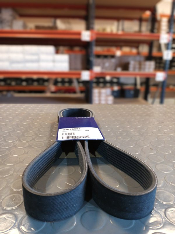VOLVO V-RIBBED BELT 22670503 - Řemen pro Nákladní auto: obrázek 2 VOLVO V-RIBBED BELT 22670503 - Řemen pro Nákladní auto: obrázek 2
