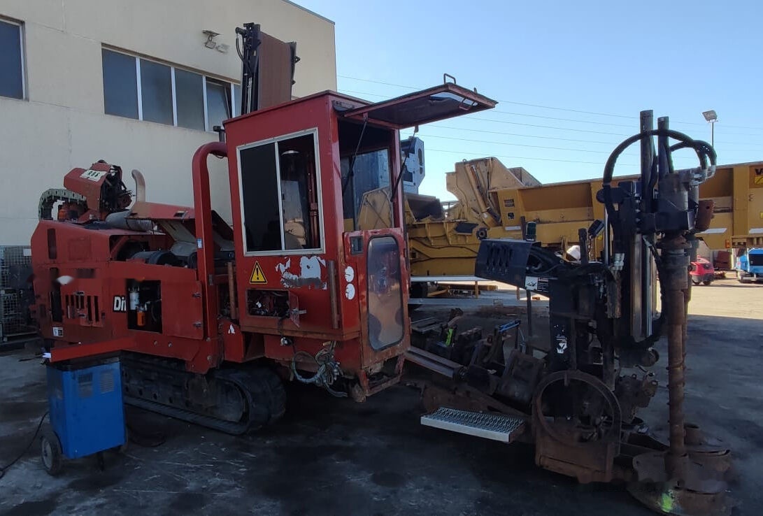 Ditch-Witch JT4020 AT - Horizontálni vrty: obrázek 3 Ditch-Witch JT4020 AT - Horizontálni vrty: obrázek 3