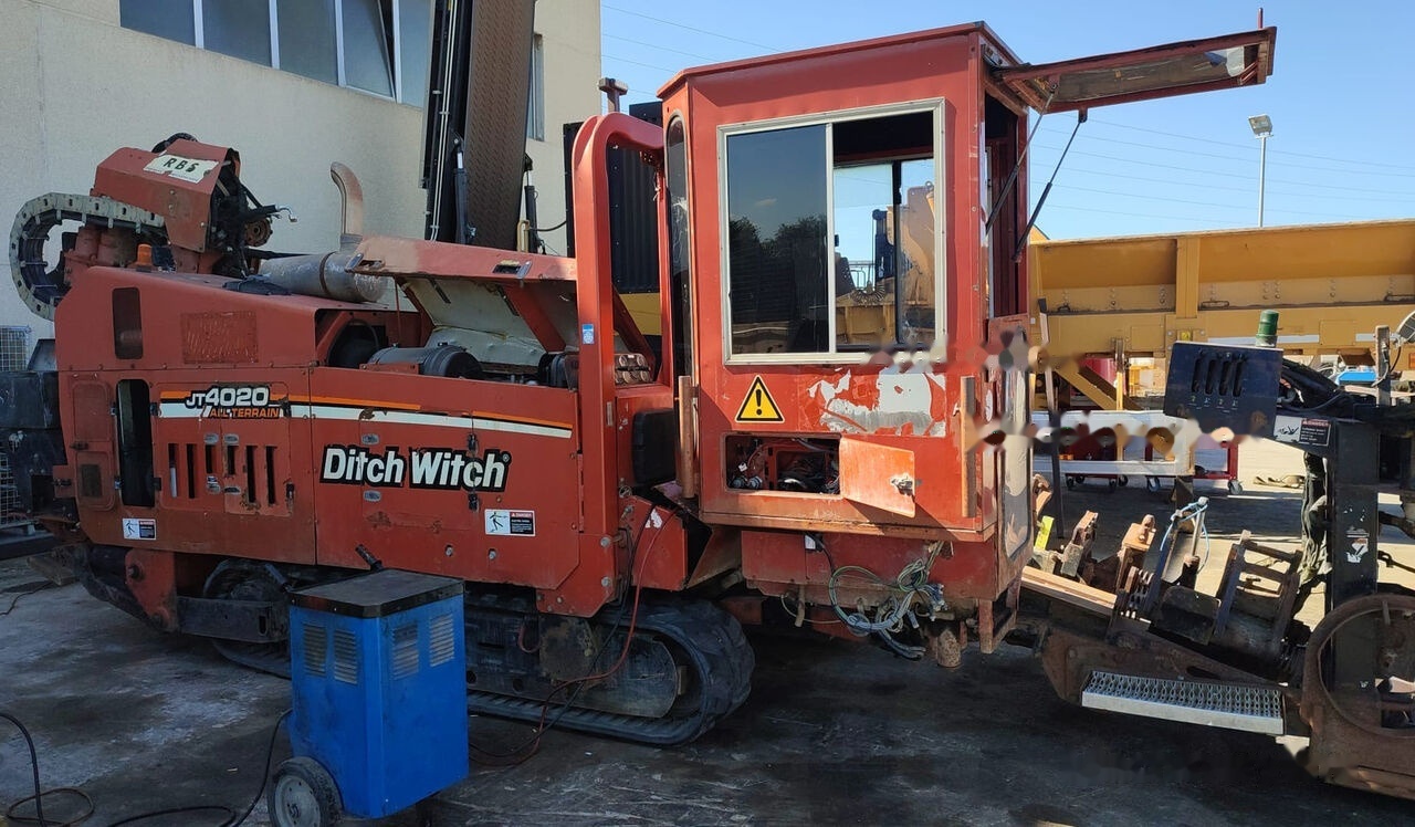 Ditch-Witch JT4020 AT - Horizontálni vrty: obrázek 1 Ditch-Witch JT4020 AT - Horizontálni vrty: obrázek 1