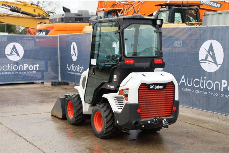 Bobcat L28 - Kolový nakladač: obrázek 4 Bobcat L28 - Kolový nakladač: obrázek 4