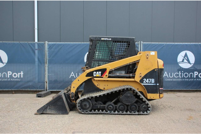 Caterpillar 247B - Pásový nakladač: obrázek 2 Caterpillar 247B - Pásový nakladač: obrázek 2